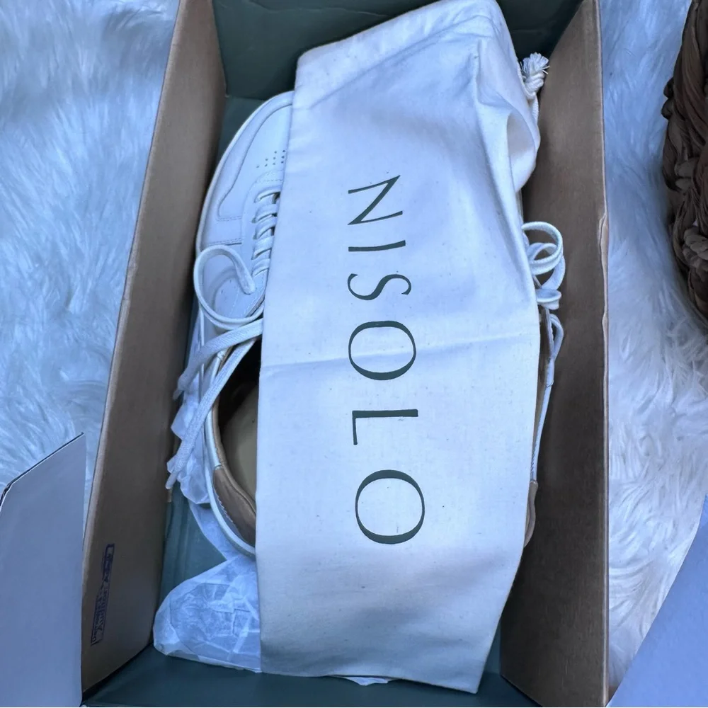 New in box Nisolo 100% leather x Anthropologie Beto go‎ to court sneaker